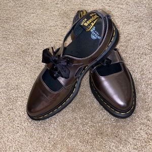 Dr Martens Genna patent leather shoes w/extra lace